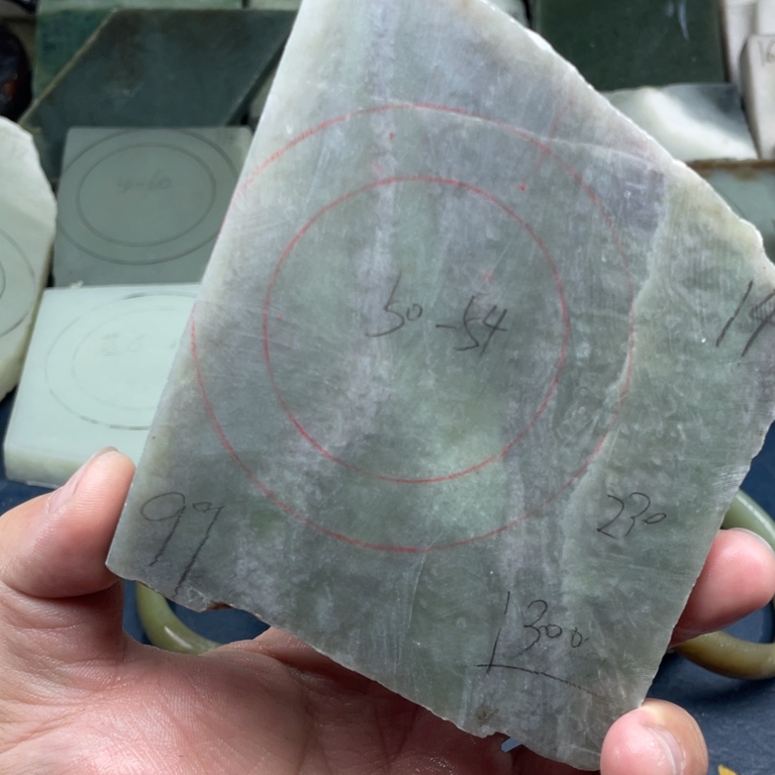 T***i和田玉未镶嵌珠宝奇石定制手镯