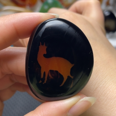 玛瑙/玉髓未镶嵌珠宝奇石