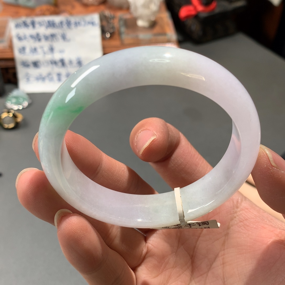翡翠手镯未镶嵌57.3圈口