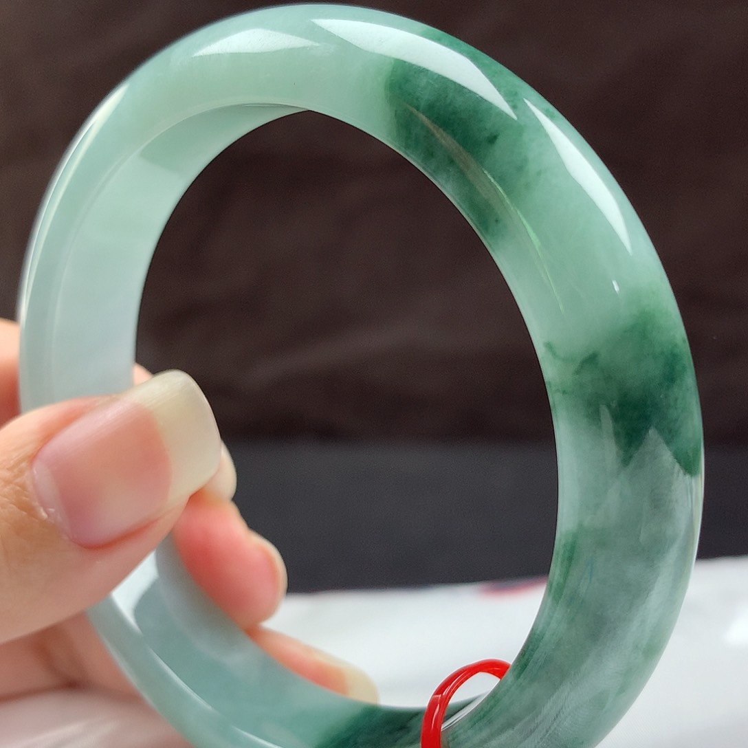 翡翠手镯未镶嵌431530，