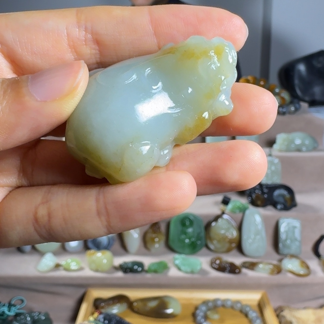 和田玉颈饰未镶嵌