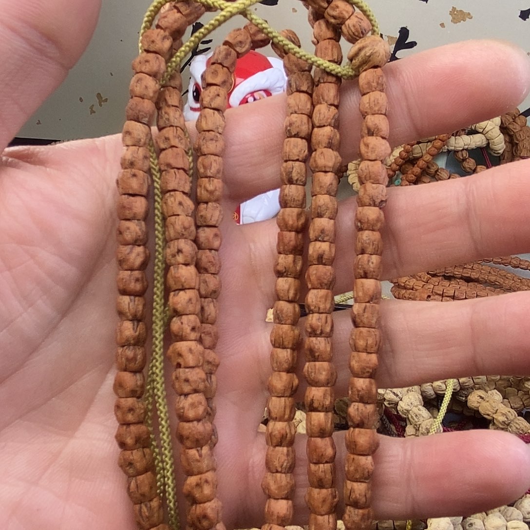 柏香籽/百香籽吊坠?****