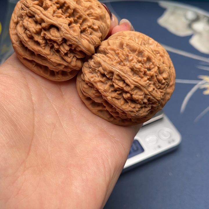 文玩核桃把件粗筋46