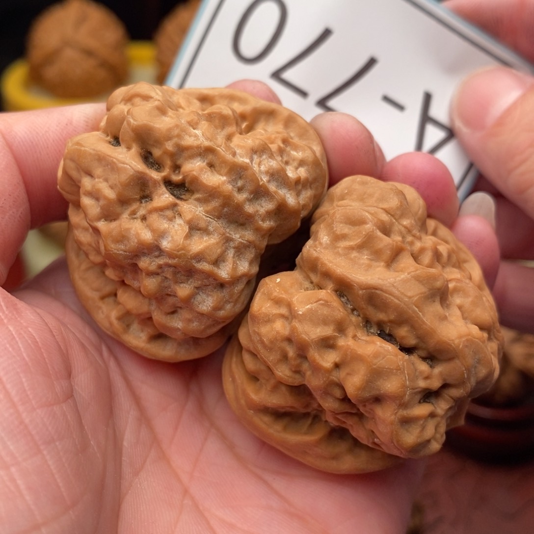 文玩核桃把件开背蛙42