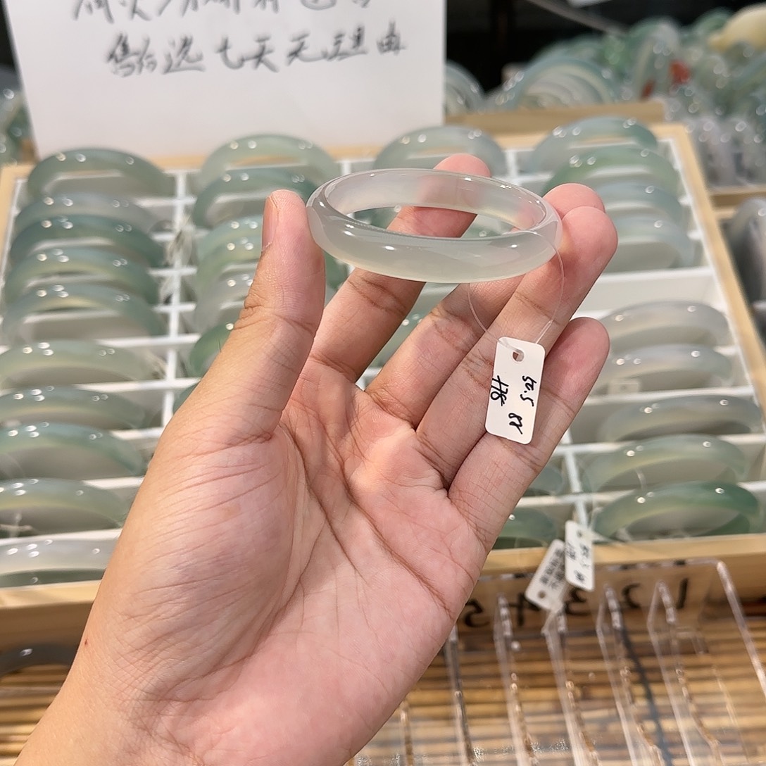 手镯玛瑙/玉髓未镶嵌圈口50.5