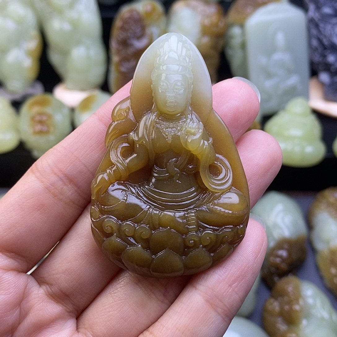 未镶嵌和田玉把件