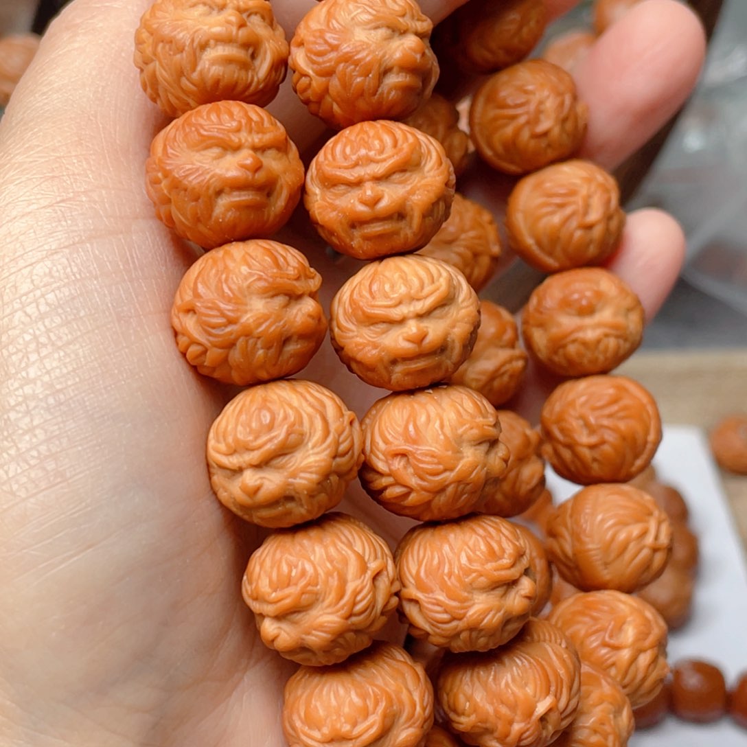 吊坠猴头核桃一**四悟空