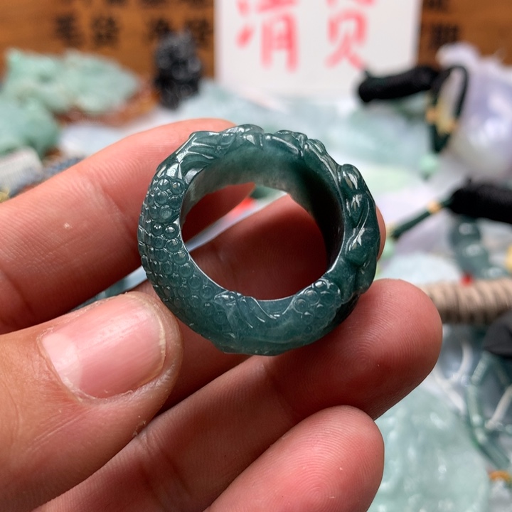 翡翠颈饰未镶嵌保真天然A货翡翠