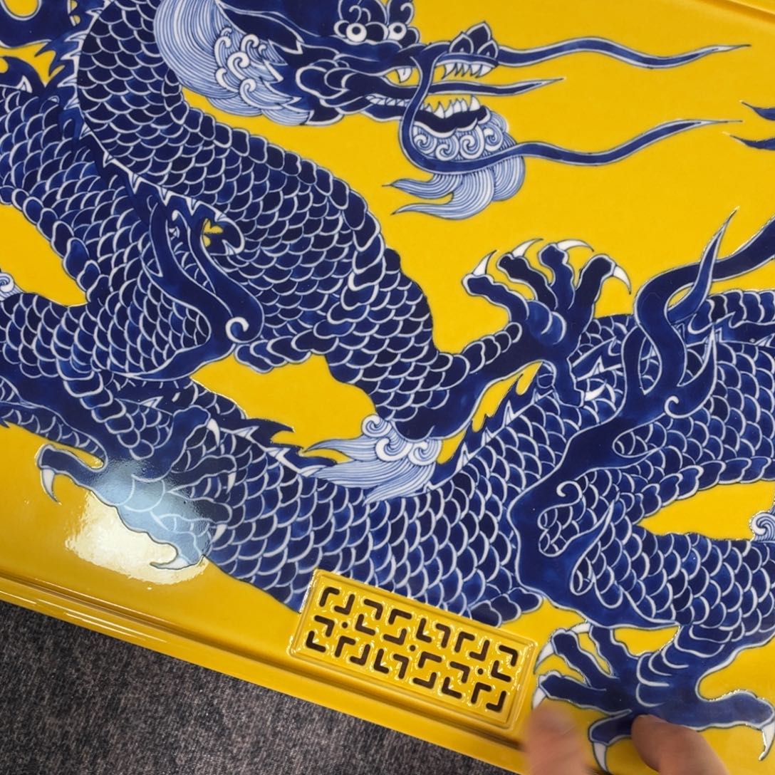 巴***嘎景德镇陶瓷手工手绘