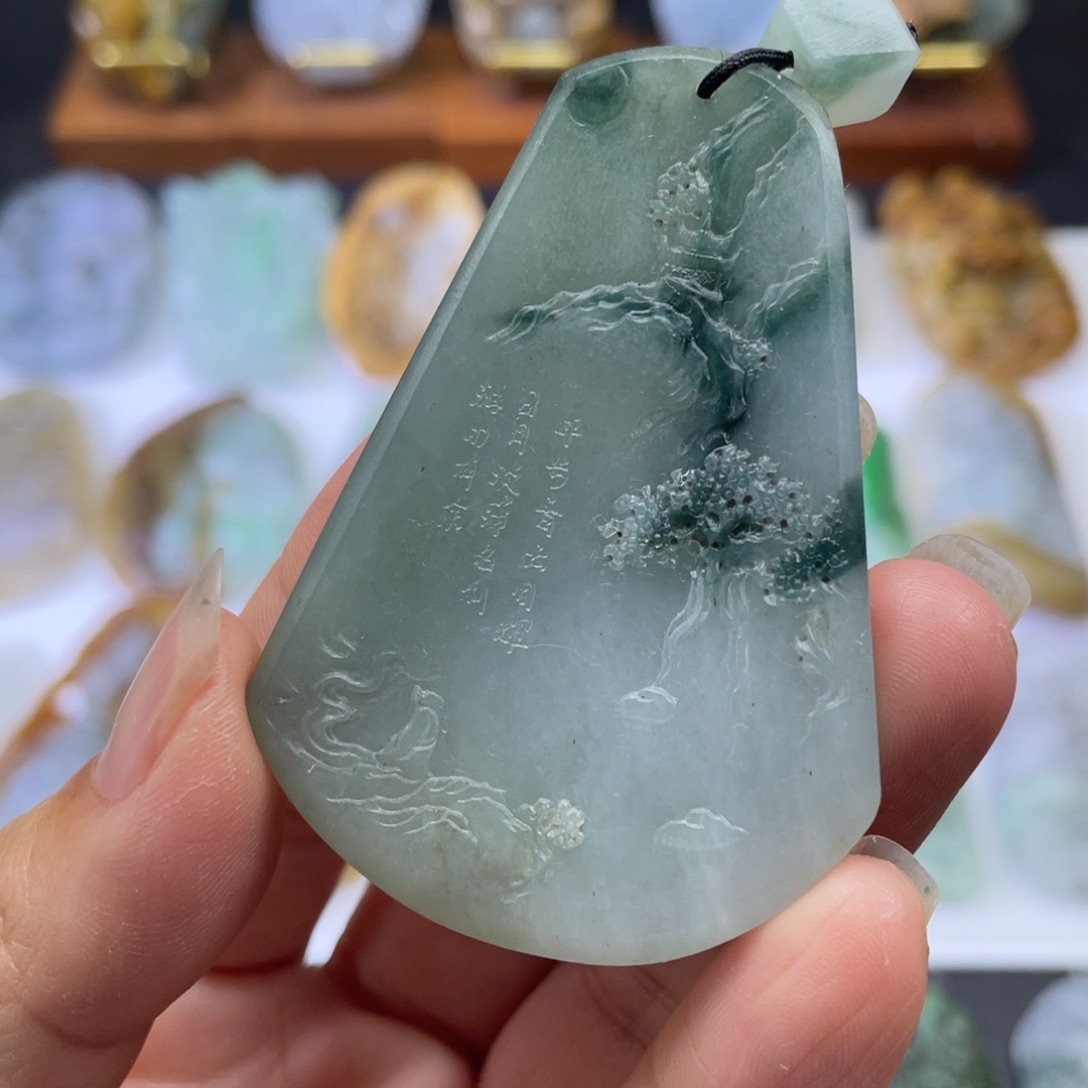 定制翡翠未镶嵌山水