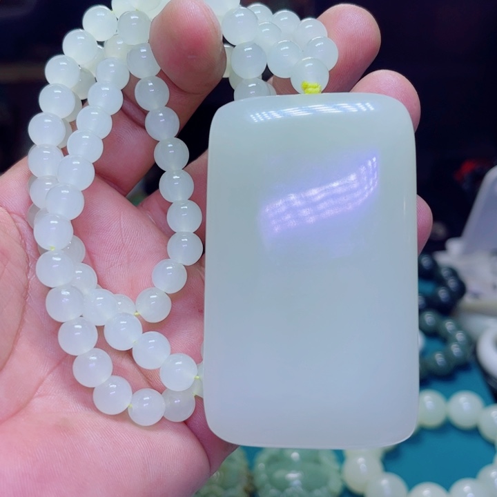 蛇纹石玉未镶嵌项链