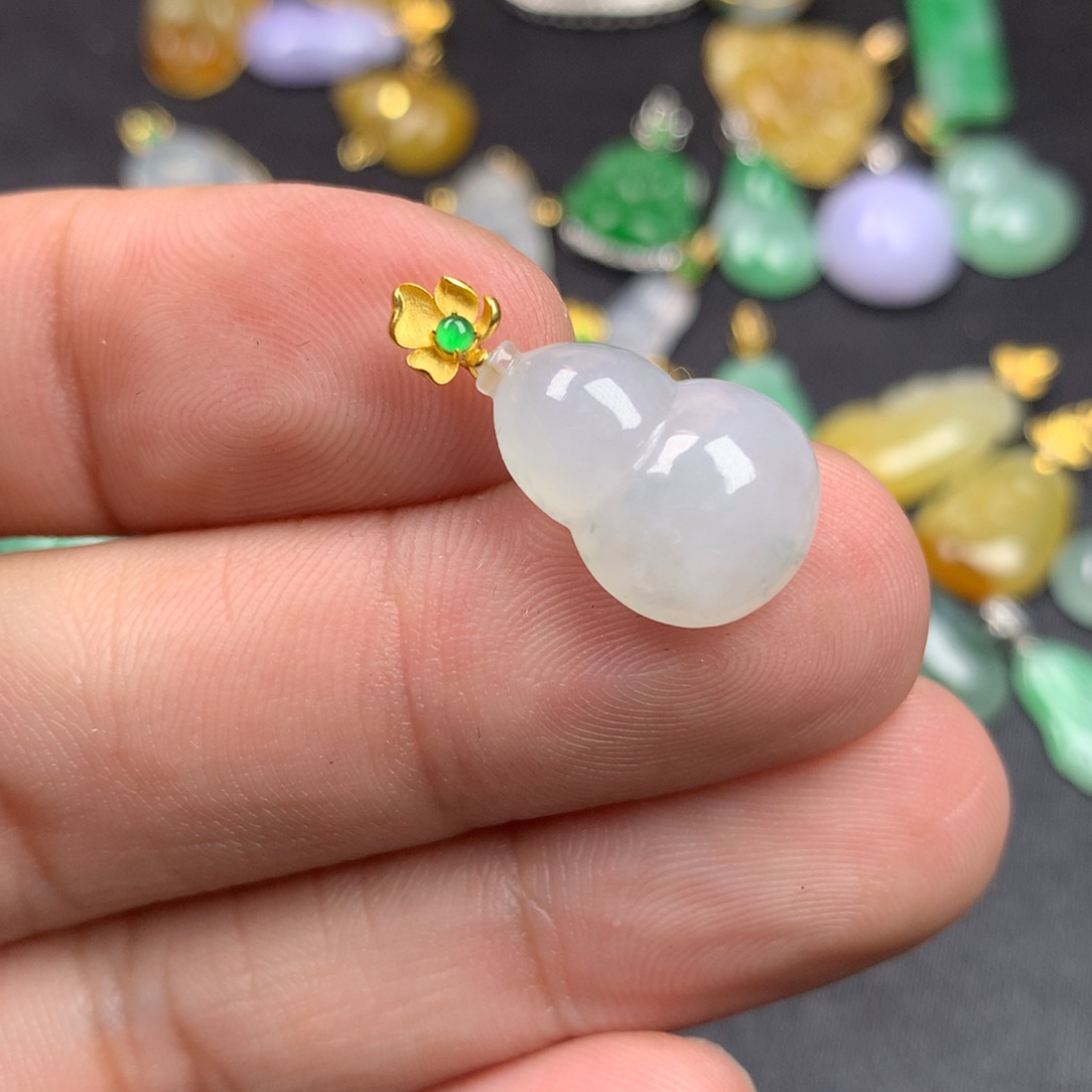 【闪购商品】颈饰18K金镶嵌翡翠翡翠