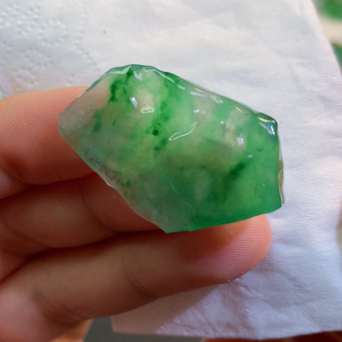 【闪购商品】翡翠吊坠(不含链)未镶嵌