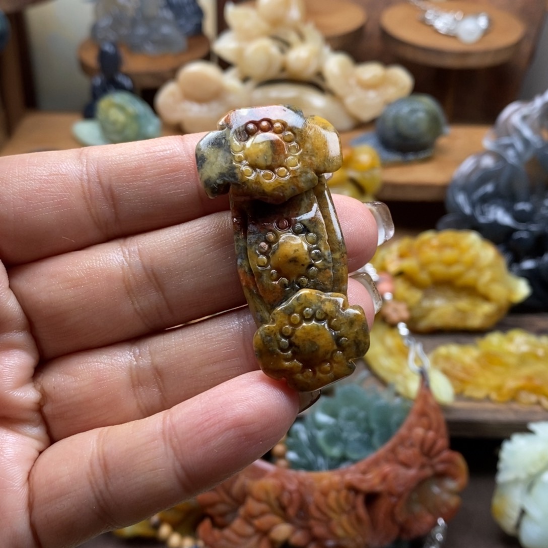 瑶***清蛇纹石玉未镶嵌吊坠(赠链)