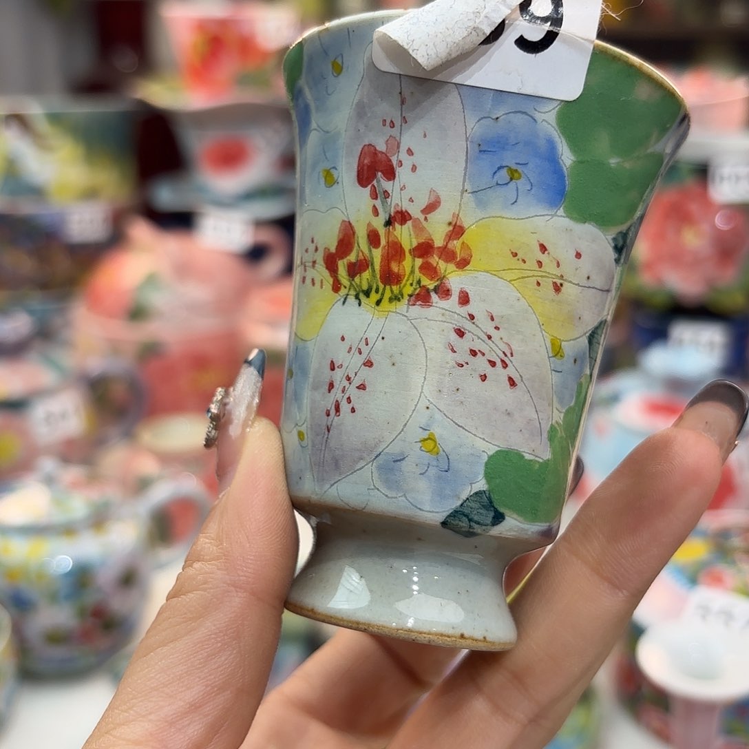 瓷片在这里我们都在寻找