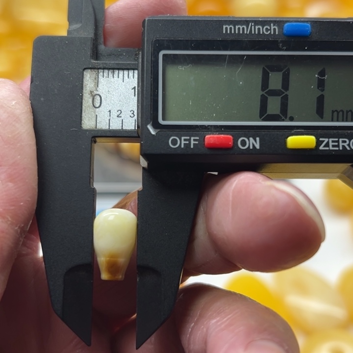 琥珀（矿物珀）未镶嵌裸石