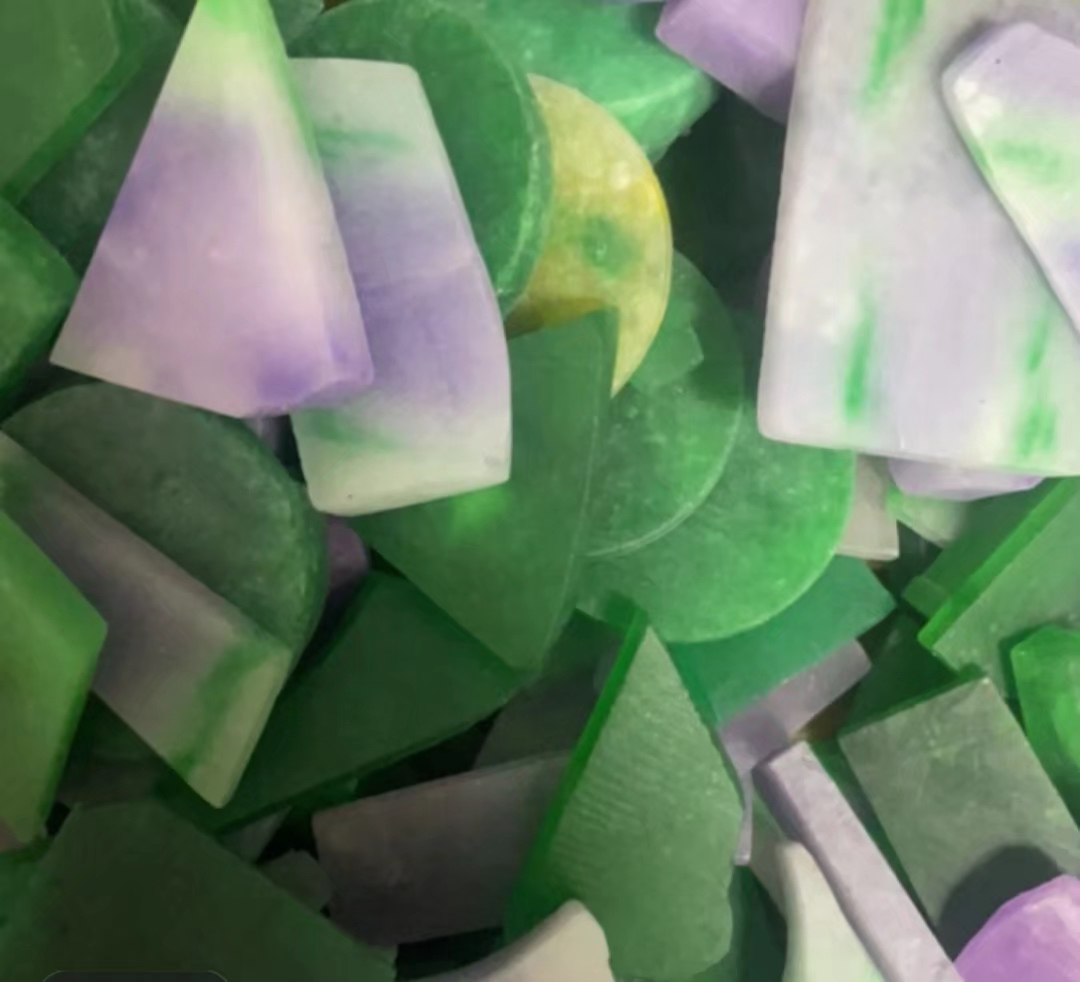 缅甸翡翠手工雕刻Dly一物一拍（多样性发货）