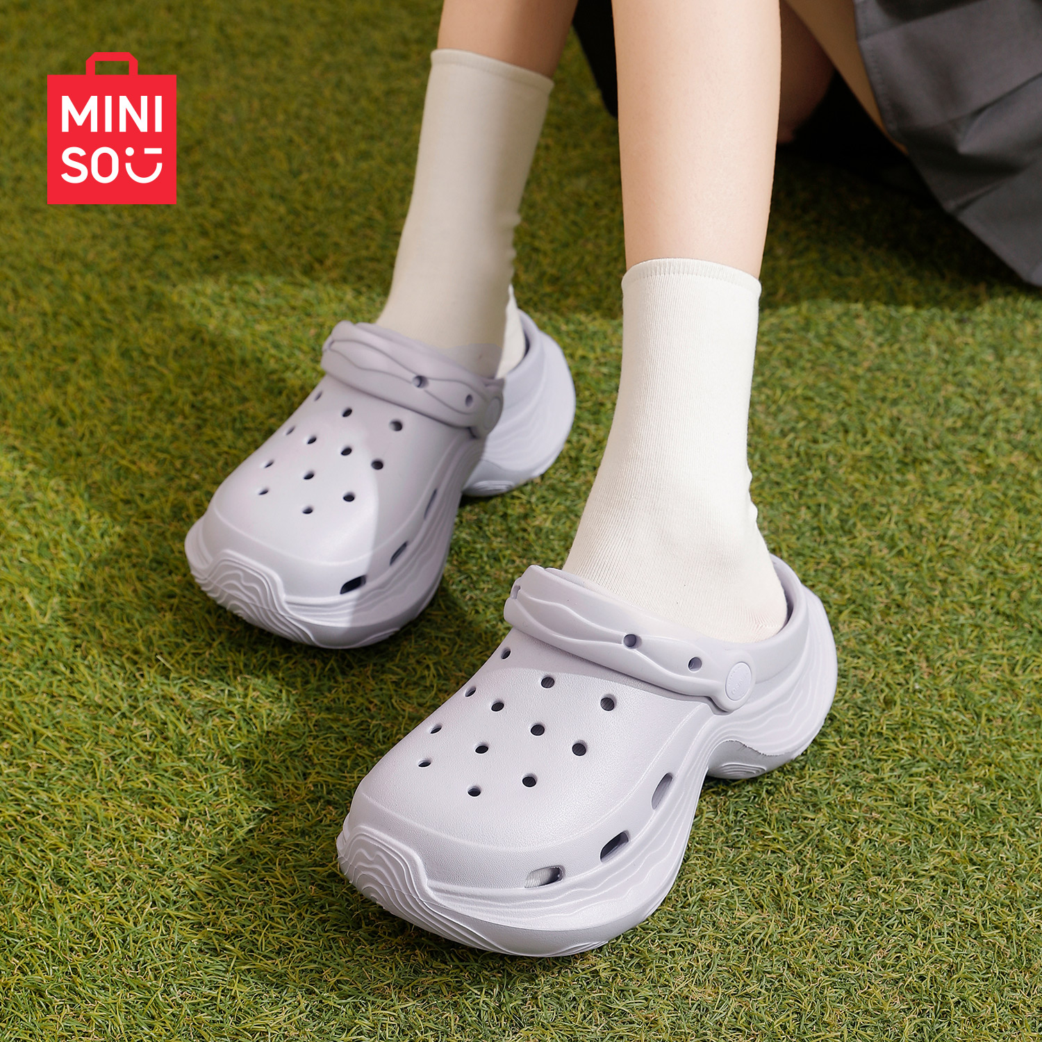MINISO/名创优品增高洞洞鞋女款2026夏季小个子户外防滑凉拖鞋
