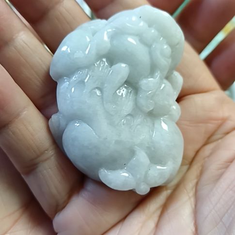 翡翠颈饰未镶嵌翡翠颈饰末镶嵌