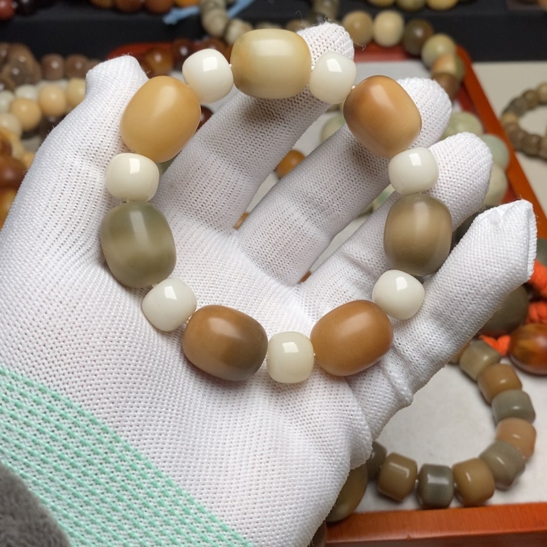 菩提根/象牙果手串不退不换卡16x20手工干磨枣珠