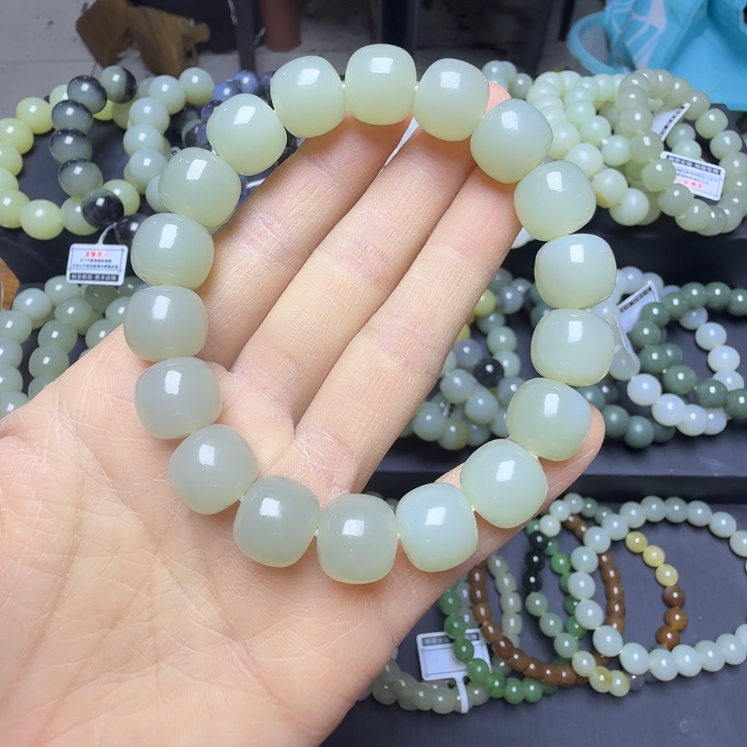 和田玉未镶嵌手链