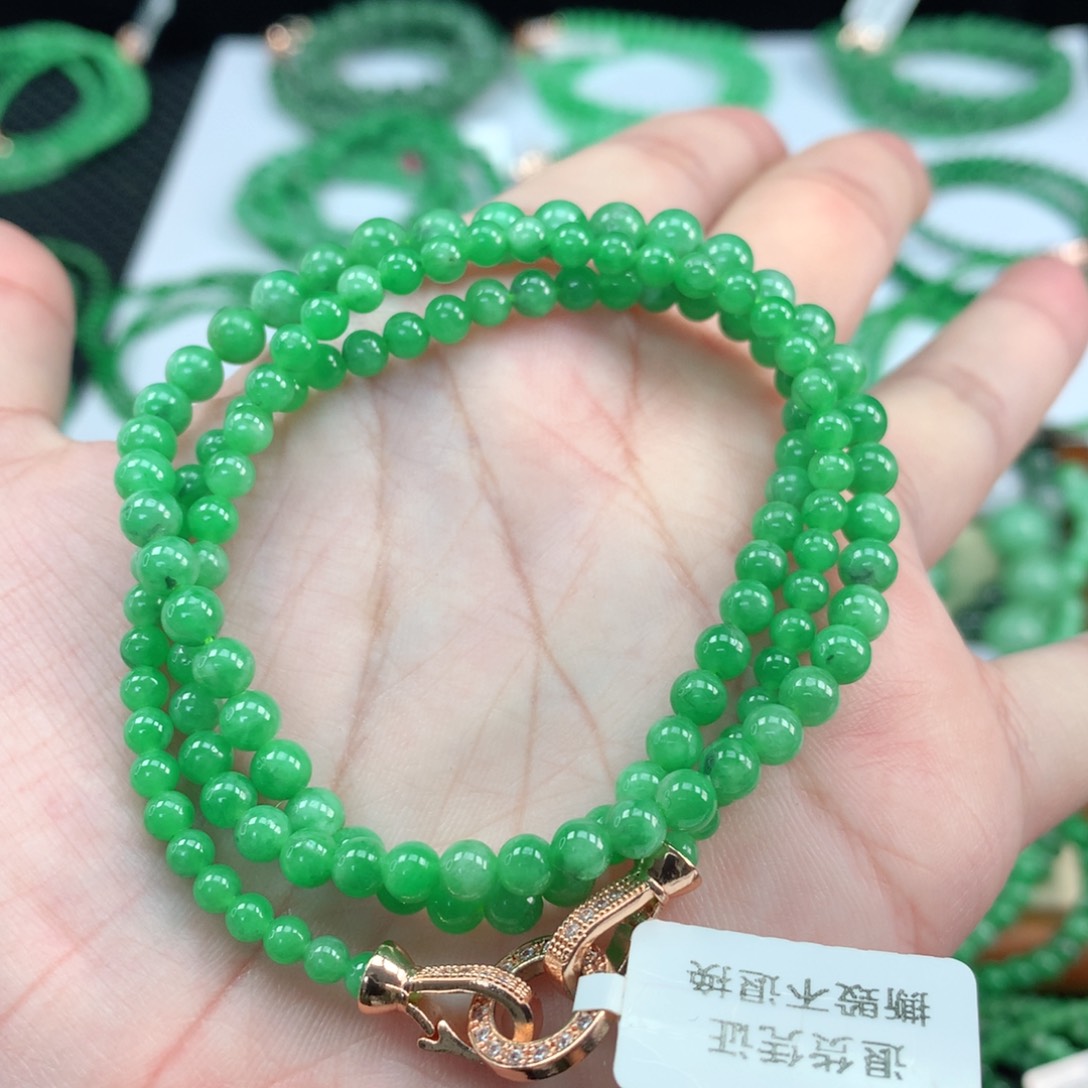 翡翠手链未镶嵌翡翠