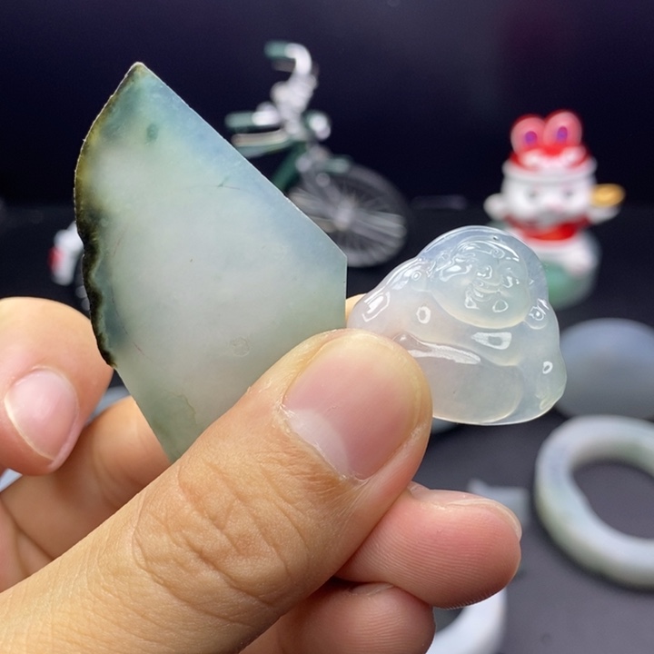 定制翡翠未镶嵌手镯