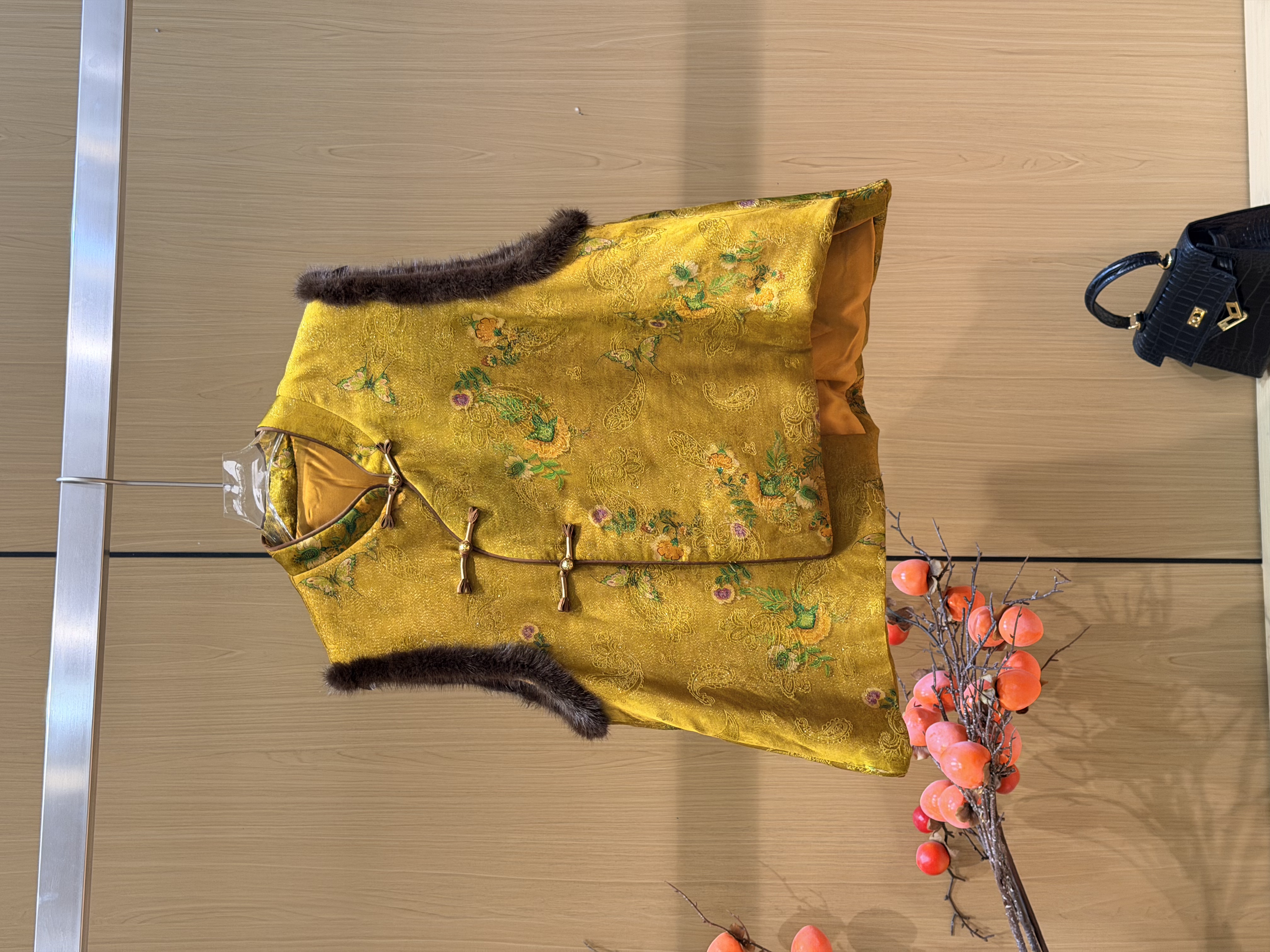 现货【金绣翎】新中式秋冬夹棉重工马甲上衣