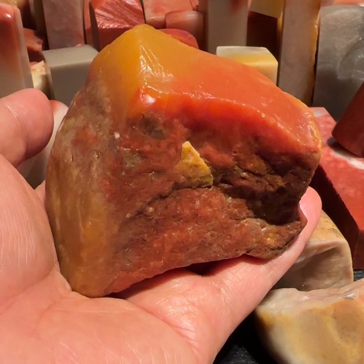 老挝石东*里田黄原石，