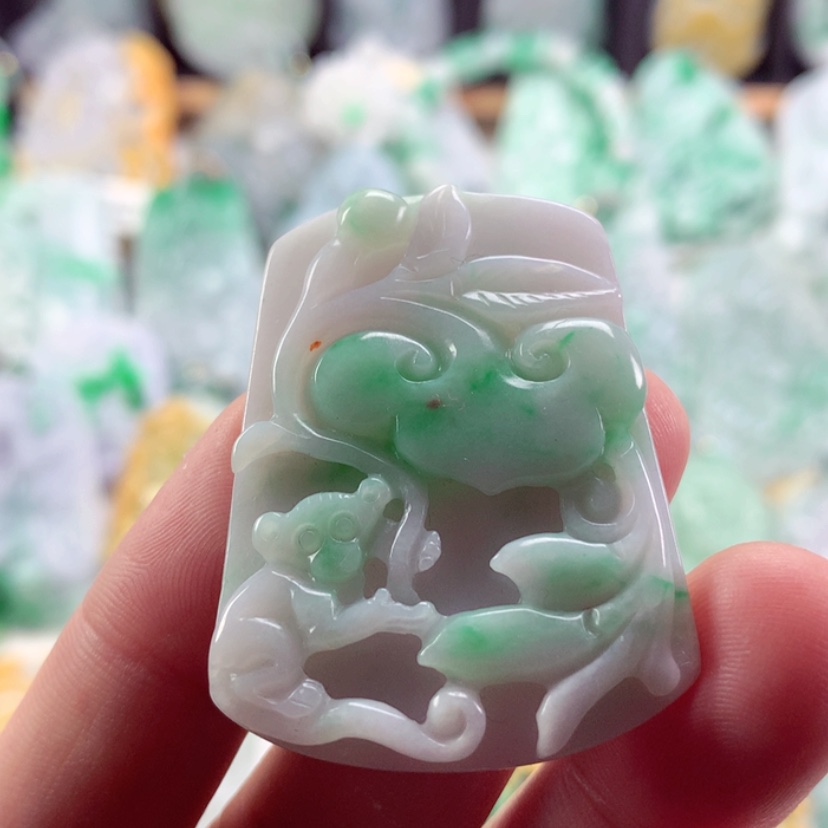 【闪购商品】翡翠吊坠(不含链)未镶嵌