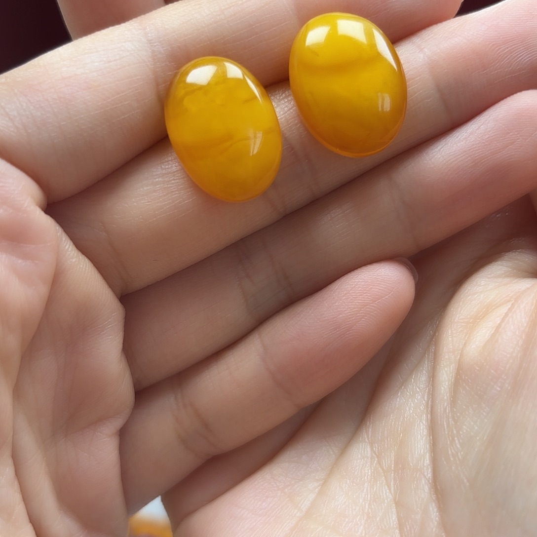 未镶嵌蜜蜡裸石8耳钉