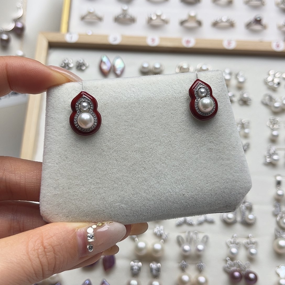 银S925镶嵌淡水珍珠耳饰