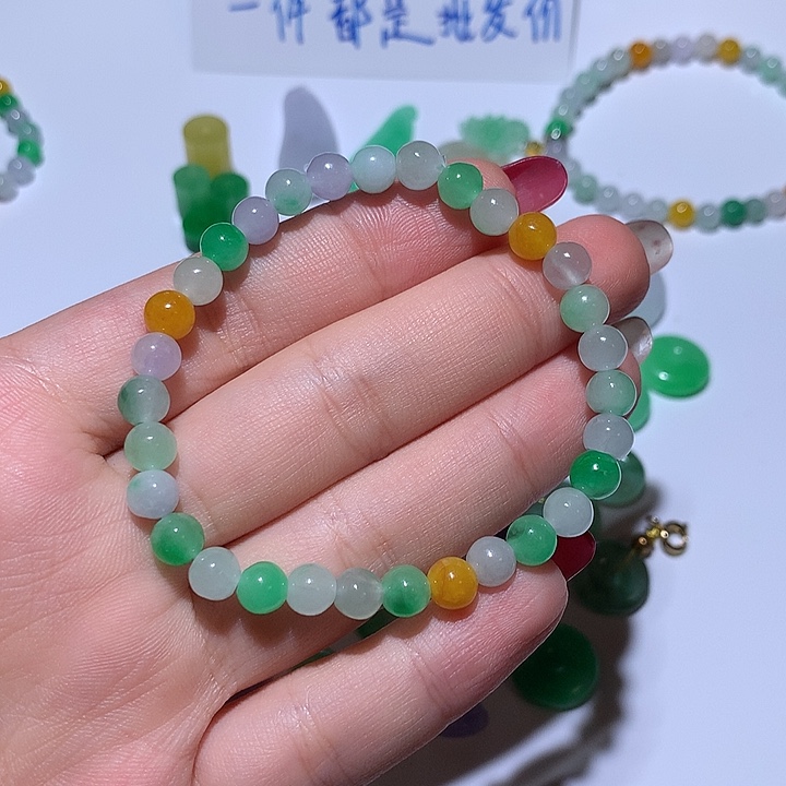 珠***珍翡翠未镶嵌颈饰无镶嵌