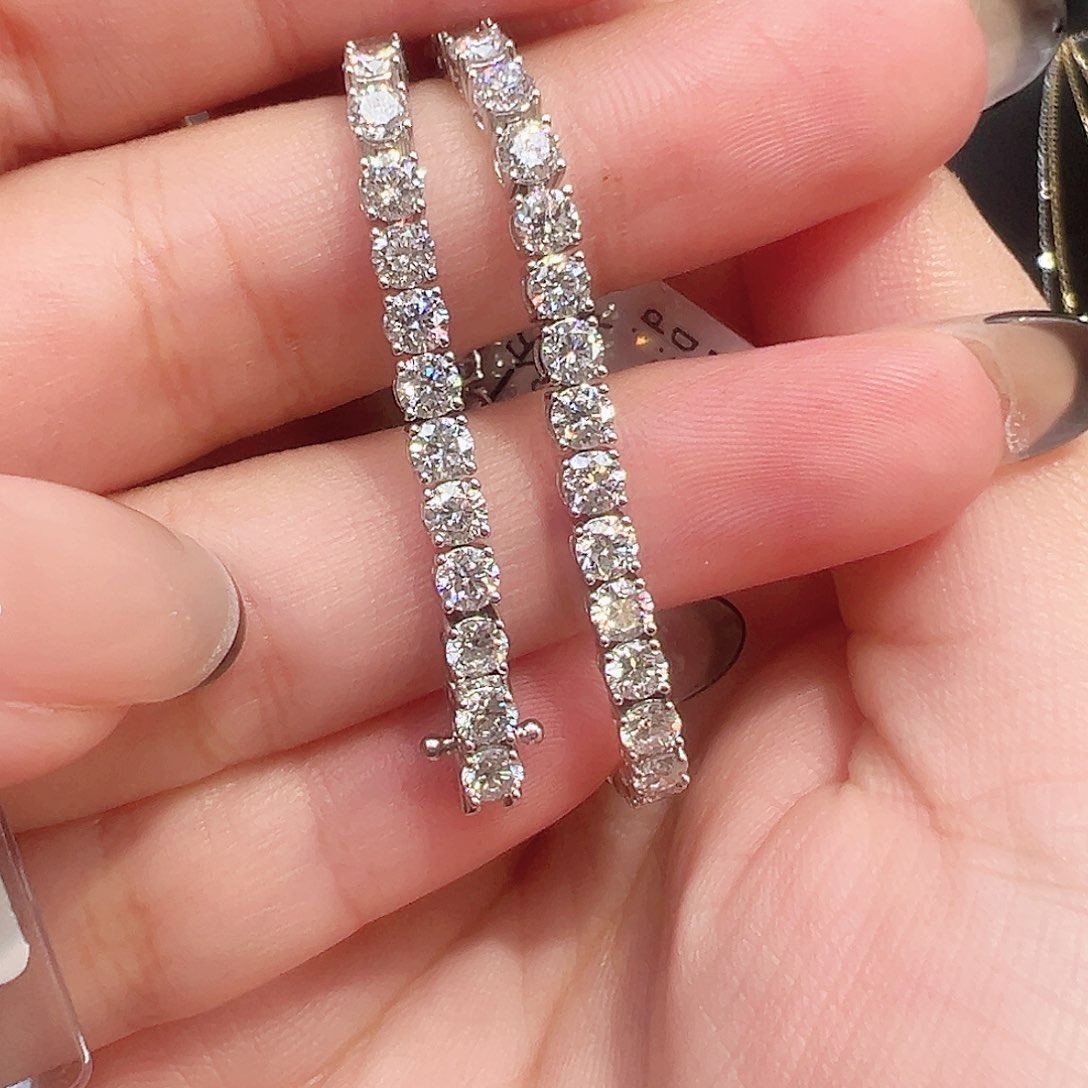 18K金镶嵌合成钻石