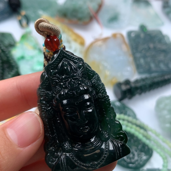 翡翠颈饰未镶嵌保真天然A货翡翠