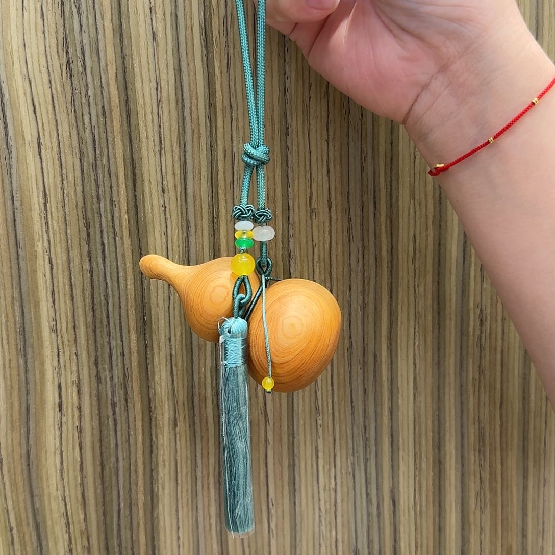 崖柏葫芦挂件蓝色绳子