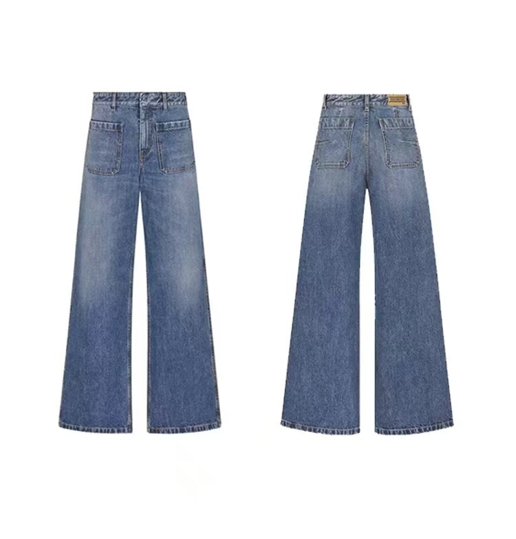 B042迪迦奥特曼直筒牛仔裤