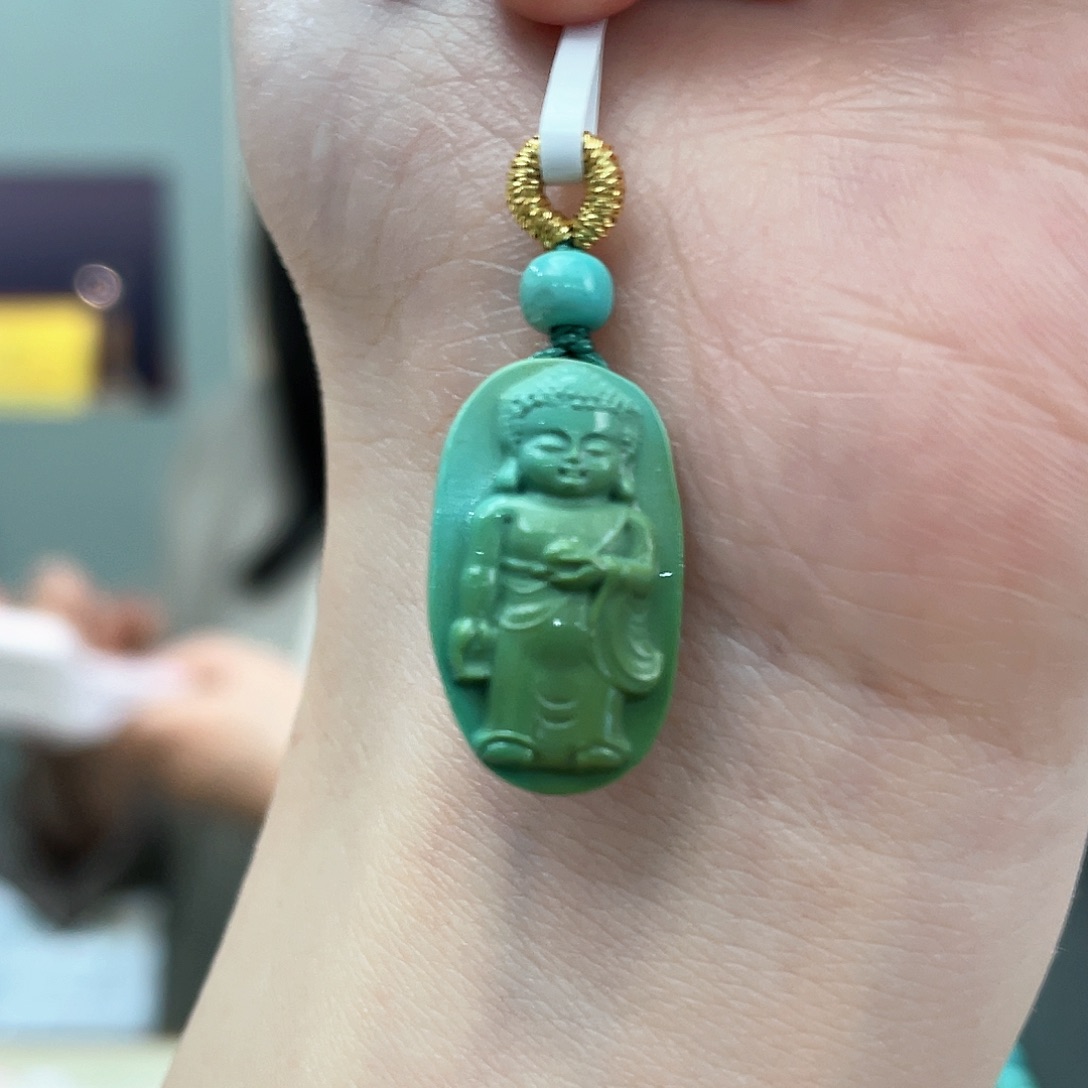 绿松石颈饰未镶嵌