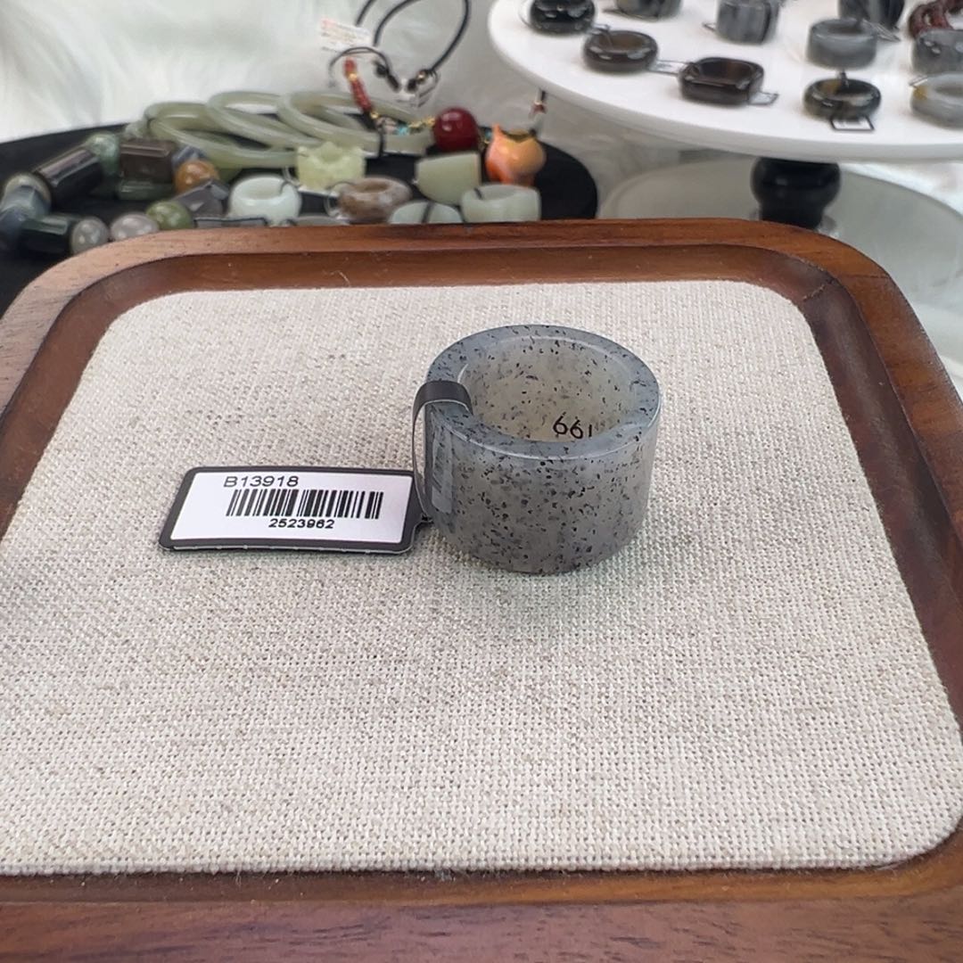 和田玉未镶嵌戒指w90黑芝麻糊直切16.0不退换