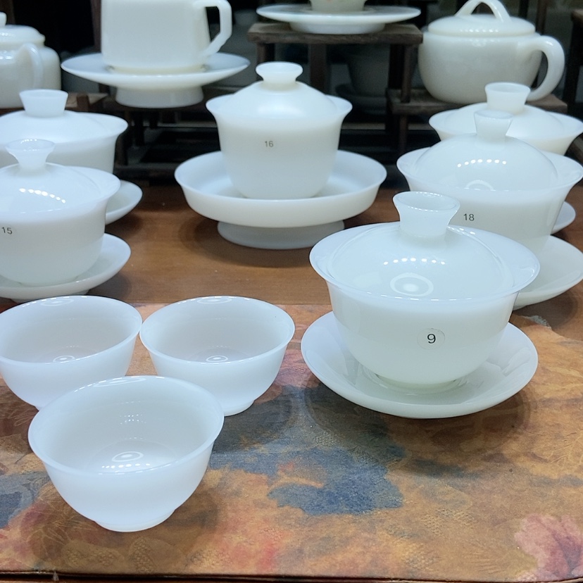 【闪购商品】这样一位老人说自己想养小绵羊和