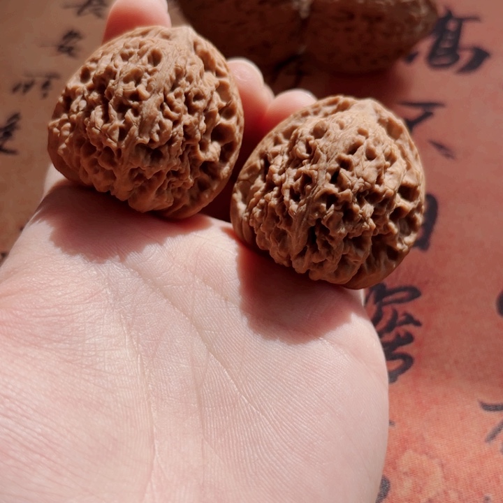 文玩核桃吊坠39高炮南疆石 克重41