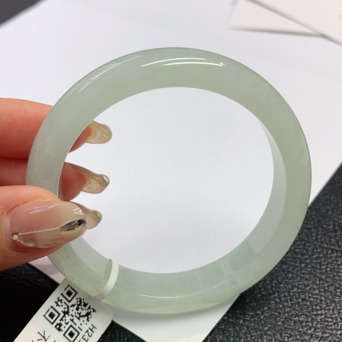 翡翠手镯未镶嵌缅甸翡翠手镯