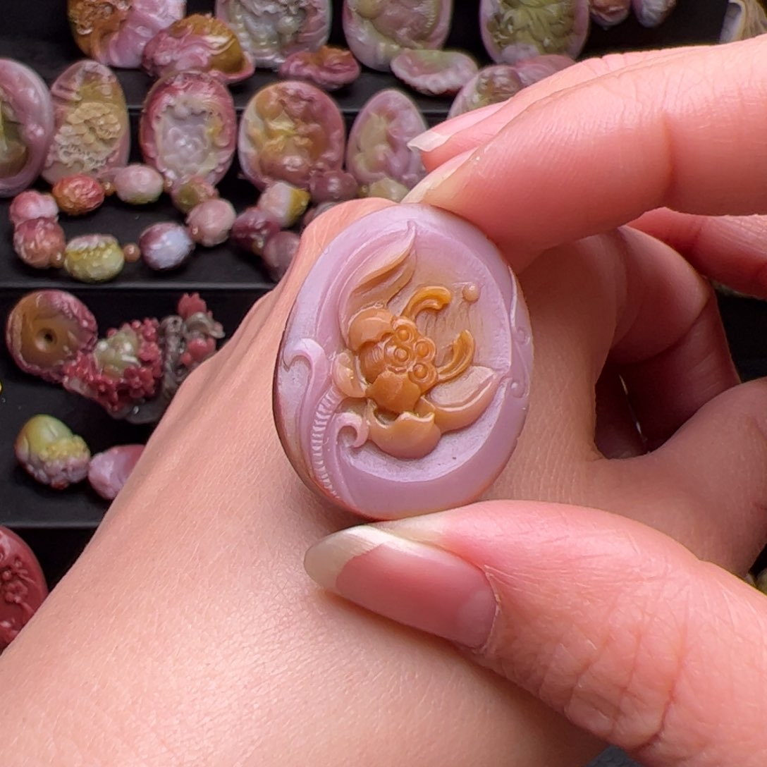 玛瑙/玉髓吊坠未镶嵌11.9