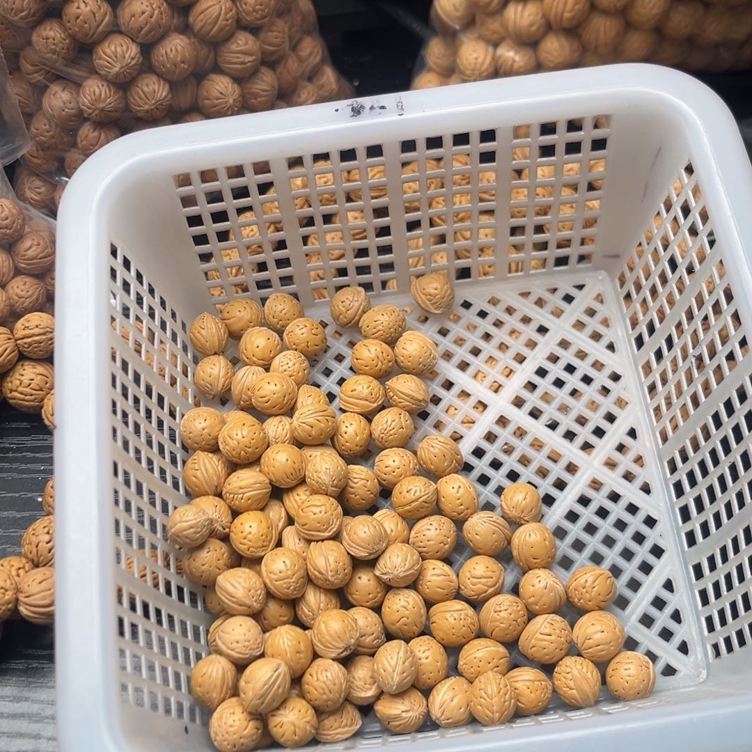 知***铺吊坠文玩核桃小桃核散籽批发