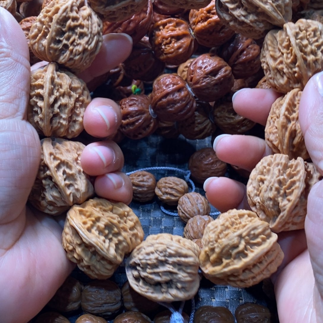 文玩核桃吊坠御龙粗筋