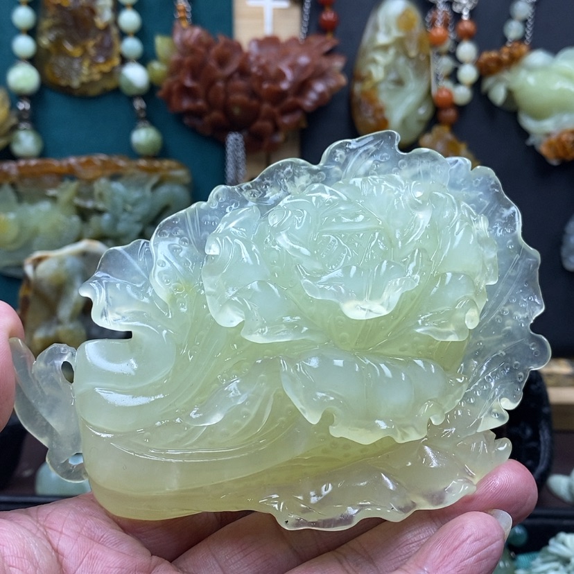 【闪购商品】蛇纹石玉摆件未镶嵌