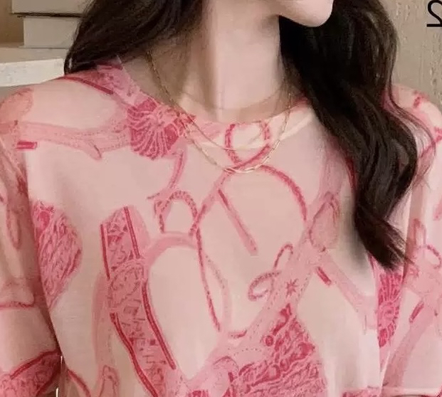 日系欧货新款软呼呼绚丽色彩感宽松T恤~细腻水溶7591