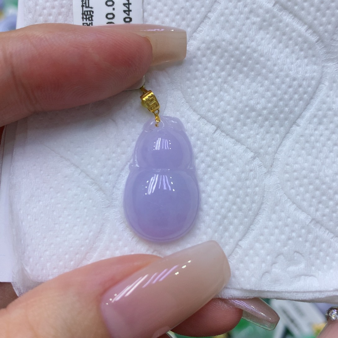 颈饰18K金镶嵌翡翠