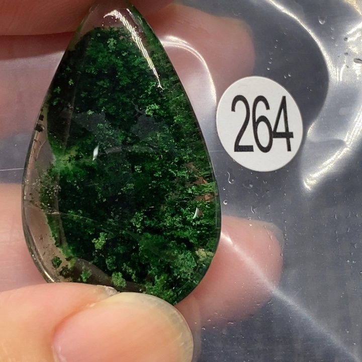 爱****水晶颈饰未镶嵌水晶