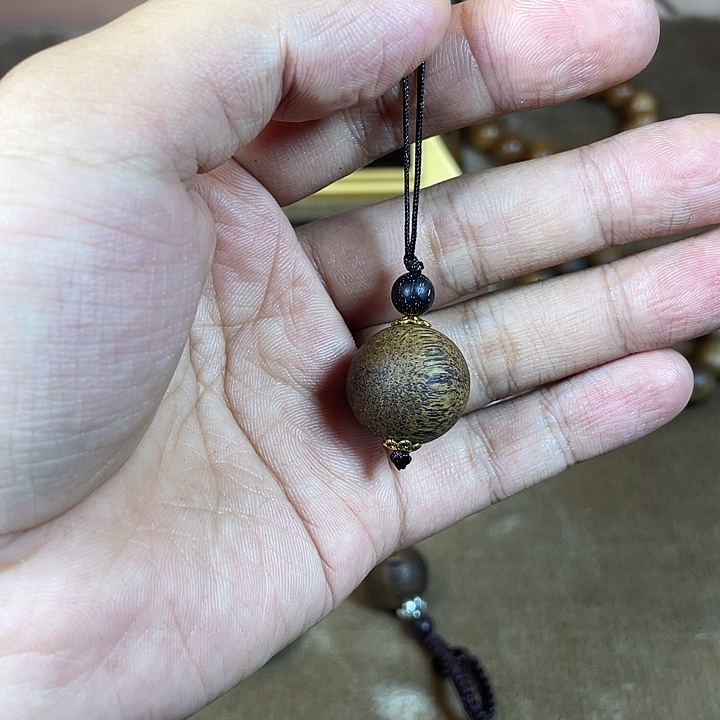 沉香手串越南芽庄绿奇楠1.8cm钥匙扣